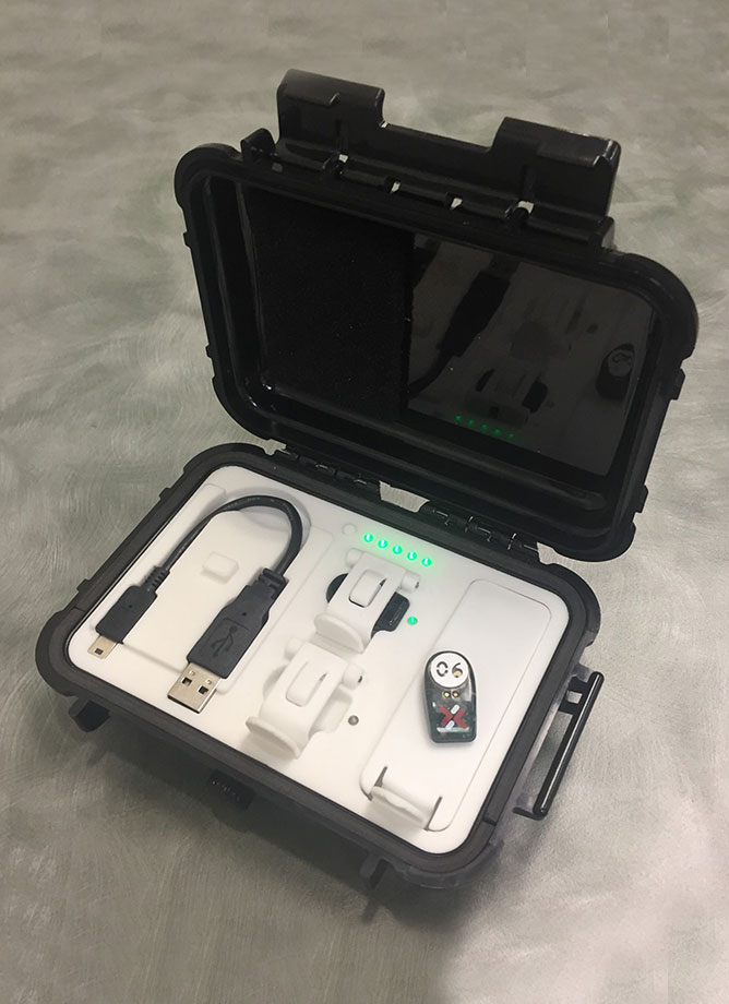 Sensors charging case